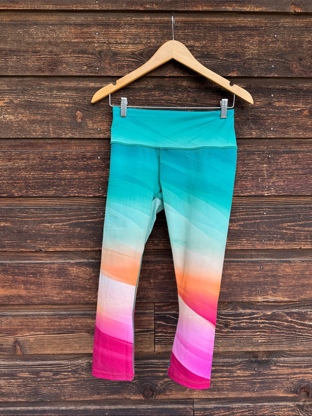 DSG Prisma Vibrant Capri Leggings Small